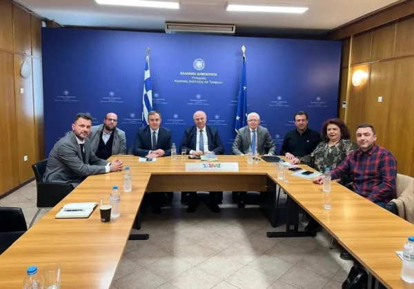 Ο Χατζηβασιλείου με Σερραίους αγρότες στον Κ. Τσιάρα – Παρών και ο Πρόεδρος του ΕΛΓΑ Α. Λυκουρέντζος