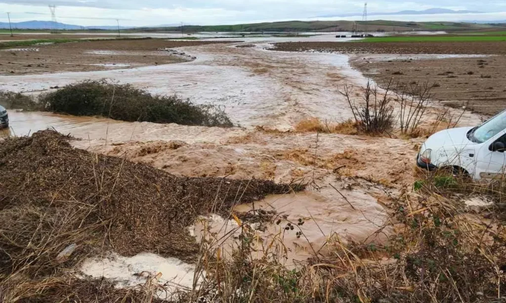Κλειστός για δύο ώρες ο δρόμος Σερρών – Δράμας στο ύψος του Δαφνουδίου λόγω συσσώρευσης φερτών υλικών
