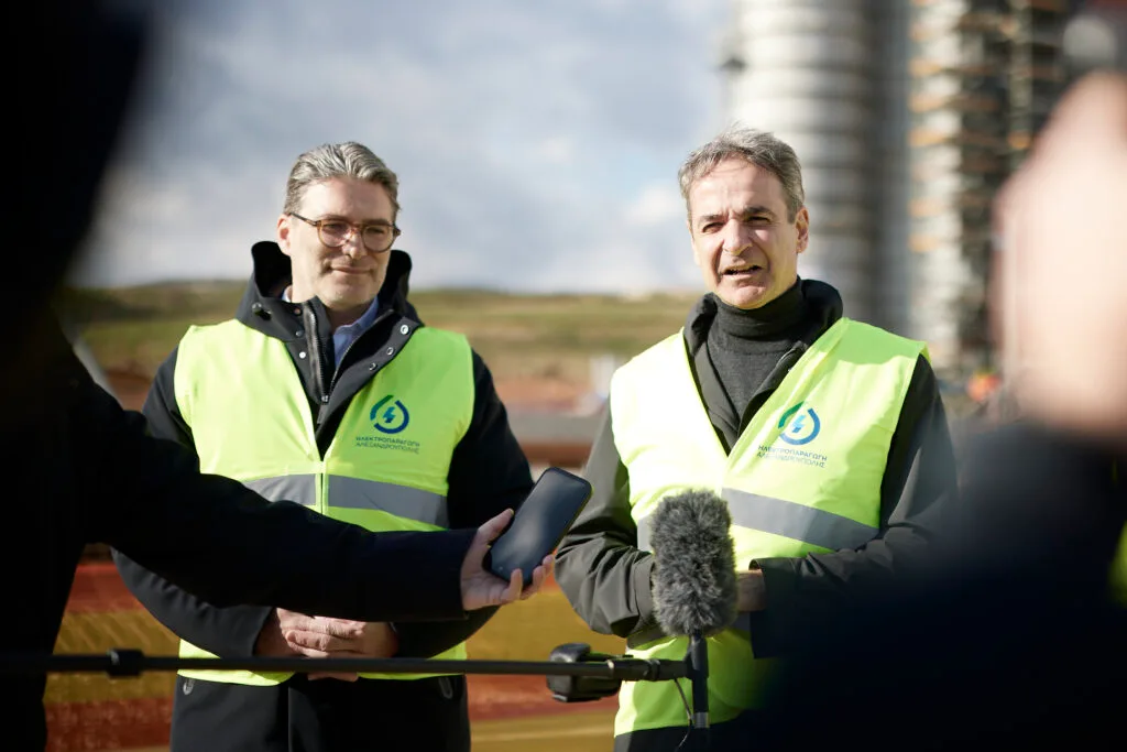 Επίσκεψη του Πρωθυπουργού στη Μονάδα Ηλεκτροπαραγωγής Αλεξανδρούπολης παρουσία του Διευθύνοντος Συμβούλου της ΔΕΠΑ Εμπορίας