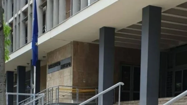 Ελεύθεροι οι 4 συλληφθέντες μετά από πορεία στο κέντρο της πόλης