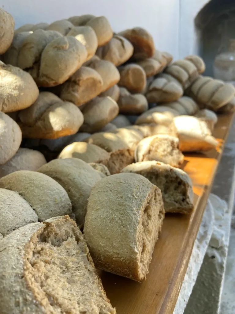 «Ετάραξες τον Κουνενό;»: Η ιεροτελεστία του κρητικού εφτάζυμου με ρεβύθι