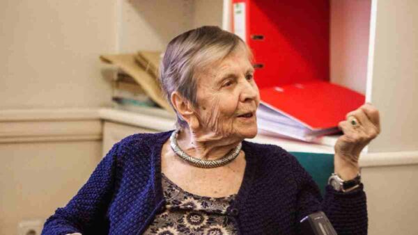 Πέθανε η σπουδαία βυζαντινολόγος Ελένη Γλύκατζη-Αρβελέρ