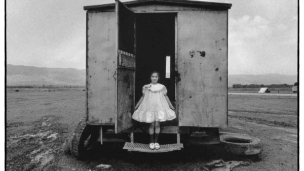 Τρεις γενιές φωτογράφων με κοινό σημείο αναφοράς τη σχέση τους με την Ελλάδα και το Magnum στο MOMUS-Μουσείο Φωτογραφίας Θεσσαλονίκης