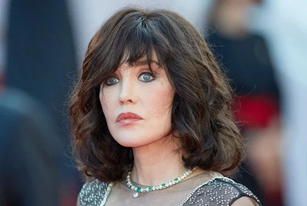 Γαλλία: Η ηθοποιός Ιζαμπέλ Ατζανί δικάζεται σε δεύτερο βαθμό για φοροδιαφυγή