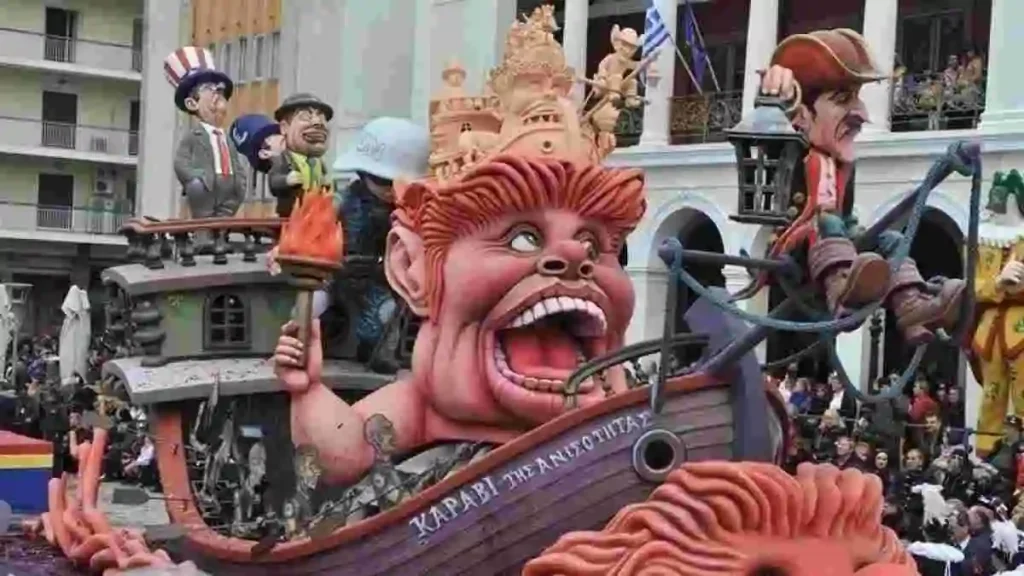 Πάτρα: Με τη παρέλαση αρμάτων και 50.000 καρναβαλιστών κορυφώνονται οι εκδηλώσεις του καρναβαλιού