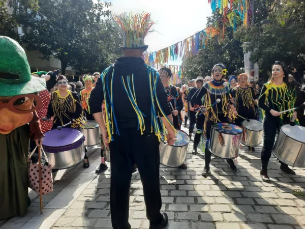 Σέρρες: Πλημμύρισε χρώμα, φαντασία και κέφι η πόλη στην Καρναβαλική Παρέλαση