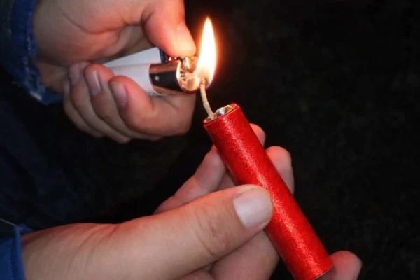 Πτολεμαΐδα: Σοβαρός τραυματισμός 17χρονου από κροτίδα – Κινδυνεύει με ακρωτηριασμό