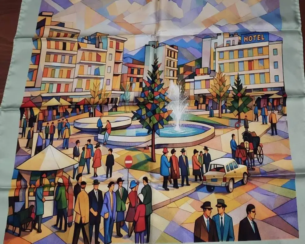 Σχεδιάστρια μόδας δημιουργεί φουλάρια εικόνες και μνήμες από την πόλη των Σερρών