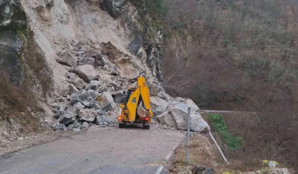 Διακοπή κυκλοφορίας στο οδικό δίκτυο Παρανέστι – Διπόταμα – Πρασινάδα
