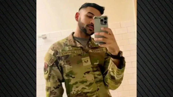 Μέλος της Πολεμικής Αεροπορίας των ΗΠΑ και ο σύζυγός του κατηγορούνται ότι έκλεψαν τρία εκατ. δολάρια από την κυβέρνηση