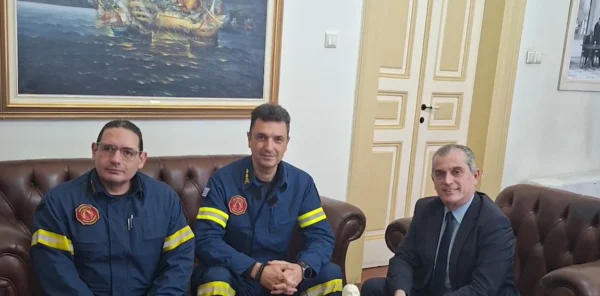 Η Π.Ε. Σερρών δωρίζει όχημα 4Χ4 στην Πυροσβεστική - video