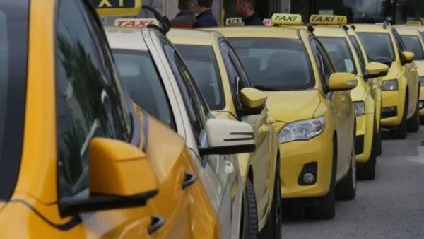 Απεργούν τα ταξί σε όλη την Ελλάδα