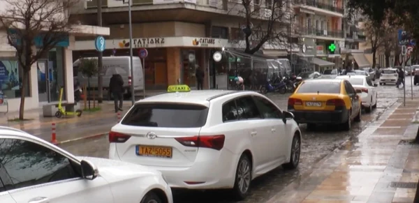Σηκώνουν χειρόφρενο για 24 ώρες τα ταξί στις Σέρρες