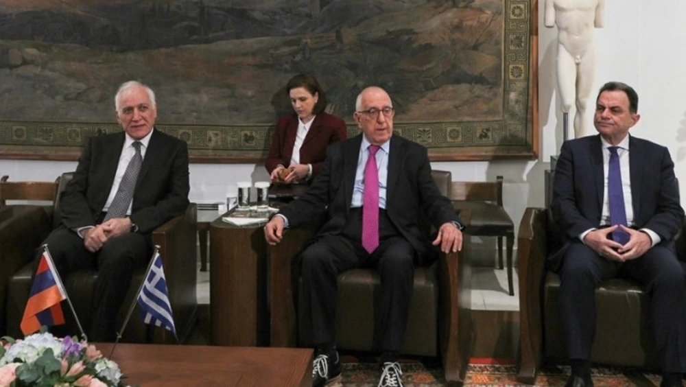 Φόρουμ των Δελφών: Συζήτηση με τον Αρμένιο Πρόεδρο, Vahagn Khachaturyan - Παρών ο Επίτιμος Πρόξενος της Δημοκρατίας της Μολδαβίας Γ. Παλάζης