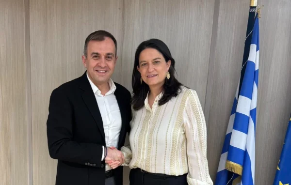 Συνάντηση Χατζηβασιλείου με Κεραμέως για ζητήματα εργασίας και κοινωνικής ασφάλισης στην Π.Ε. Σερρών