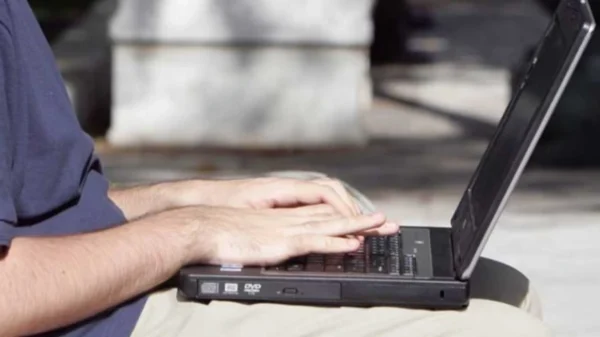 Μαθήτριες και μαθητές από όλη την Ελλάδα διαγωνίζονται στη Γλωσσολογία