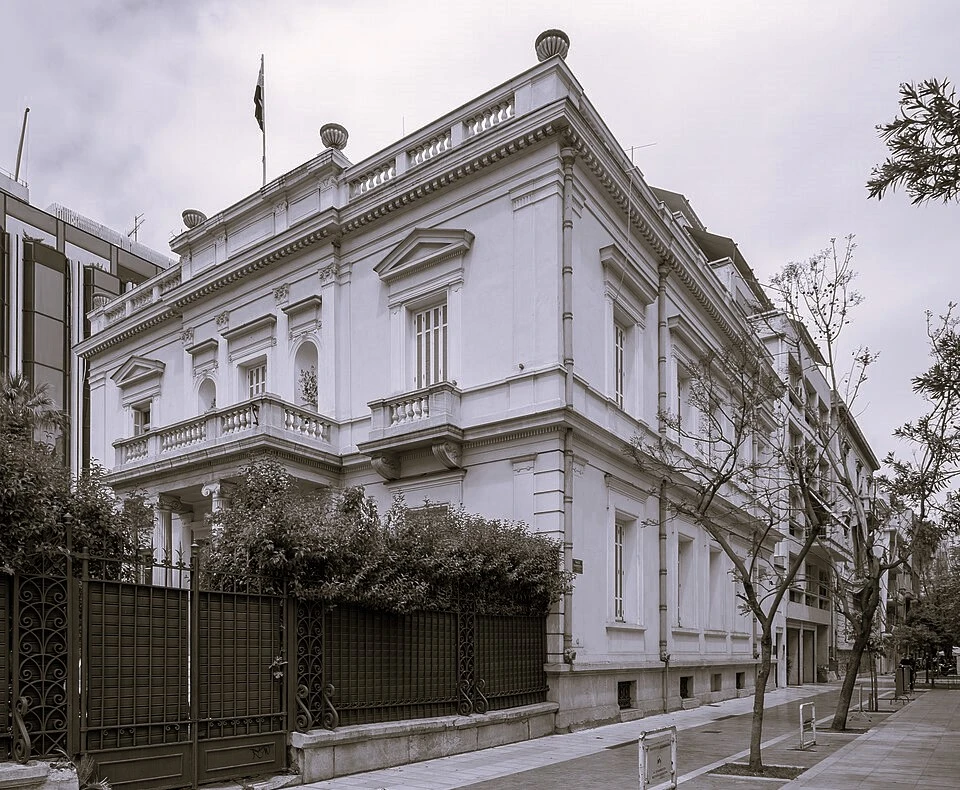 Τσίλλερ: Ο παθιασμένος ελληνολάτρης και τετραπέρατος επιχειρηματίας, που άφησε τη σφραγίδα του σ΄ ολόκληρη τη χώρα και πέθανε στην ψάθα