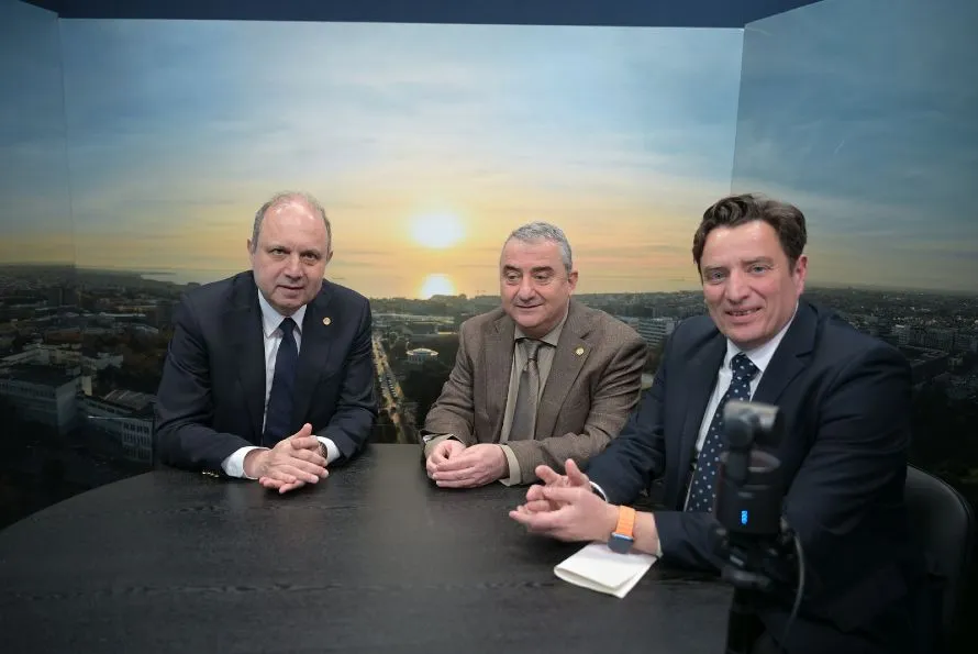 Στον αέρα το AUTh Radio - Το ΑΠΘ εγκαινίασε το νέο διαδικτυακό ραδιόφωνο