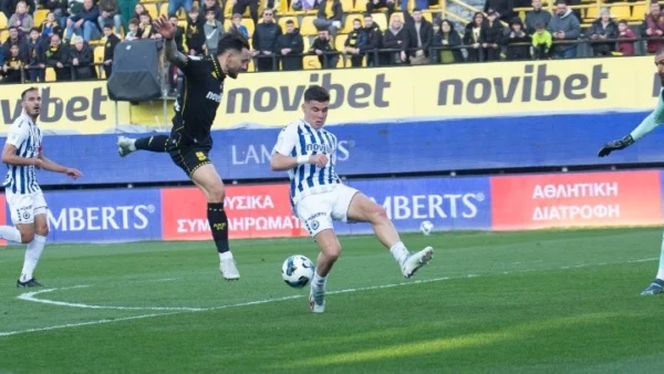 51χρονος πέταξε πλαστικό μπουκάλι στο «Κλ.Βικελίδης» και συνελήφθη