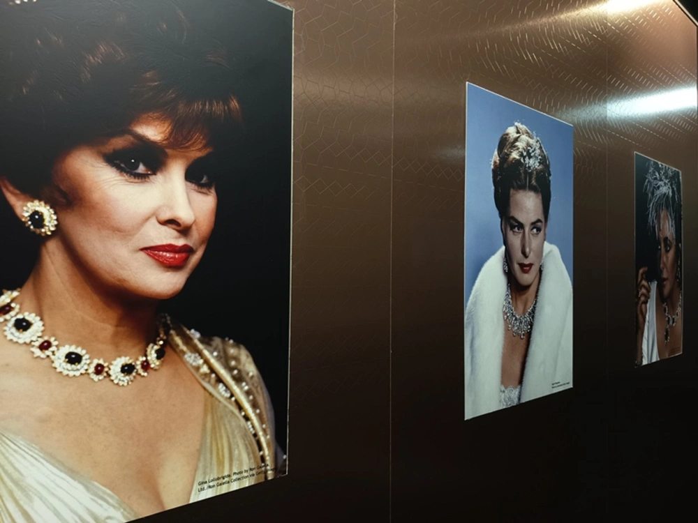 Η λάμψη του Οίκου Bulgari στην Παραμυθιά