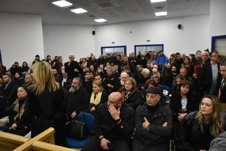 Συνεχίζεται η δίκη για το δυστύχημα των Τεμπών - Στο εδώλιο 36 άτομα