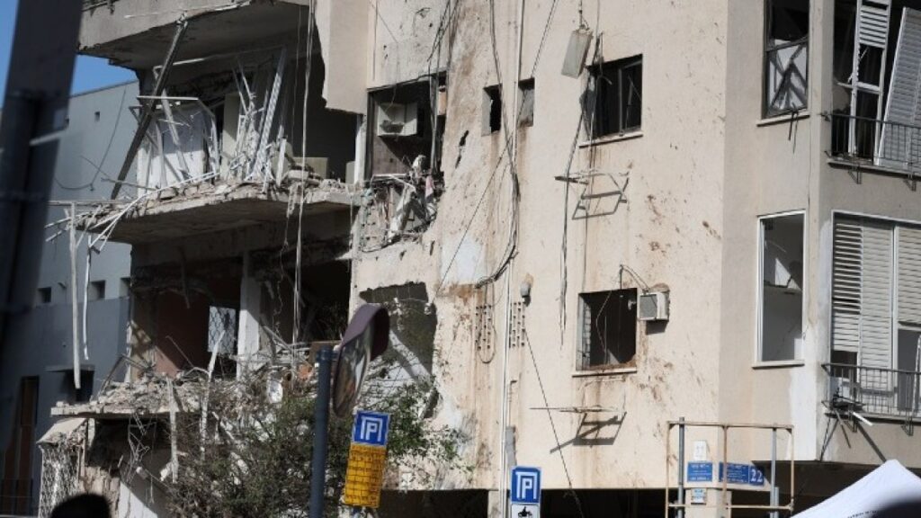 Οκτώ τραυματίες στο κεντρικό Ισραήλ έπειτα από συναγερμό για ιρανικούς πυραύλους