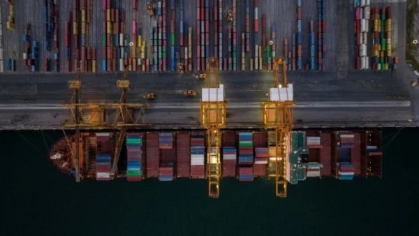 Σταθερές οι ελληνικές εξαγωγές προς τις ΗΠΑ το 2025: Καθοριστικός ο ρόλος της ενέργειας και του τουρισμού