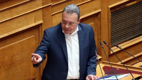 Σ. Φάμελλος: Η κυβέρνηση λειτουργεί σαν πλασιέ συμφερόντων αμερικανικών και γαλλικών εταιρειών - Η σύμβαση με την Chevron αφήνει περιθώρια για αμφισβήτηση των κυριαρχικών δικαιωμάτων της χώρας