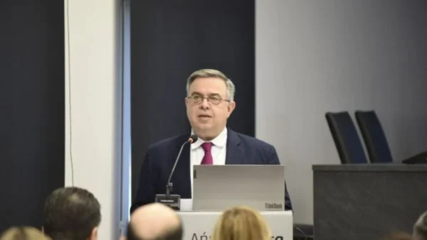 Προωθούνται οι διαδικασίες για την αποξήλωση των αυθαίρετων και των εγκαταλειμμένων εγκαταστάσεων μυδοκαλλιέργειας στη Χαλάστρα