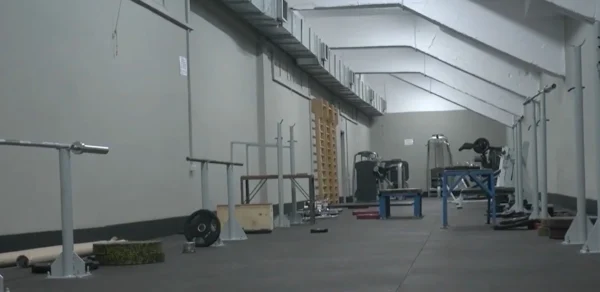 Αιφνιδιασμός από την απαγόρευση εισόδου πολιτών στην ανακαινισμένη αίθουσα του Εθνικού Σταδίου Σερρών - Ο αντιδήμαρχος προαναγγέλλεις νέο πλαίσιο λειτουργίας