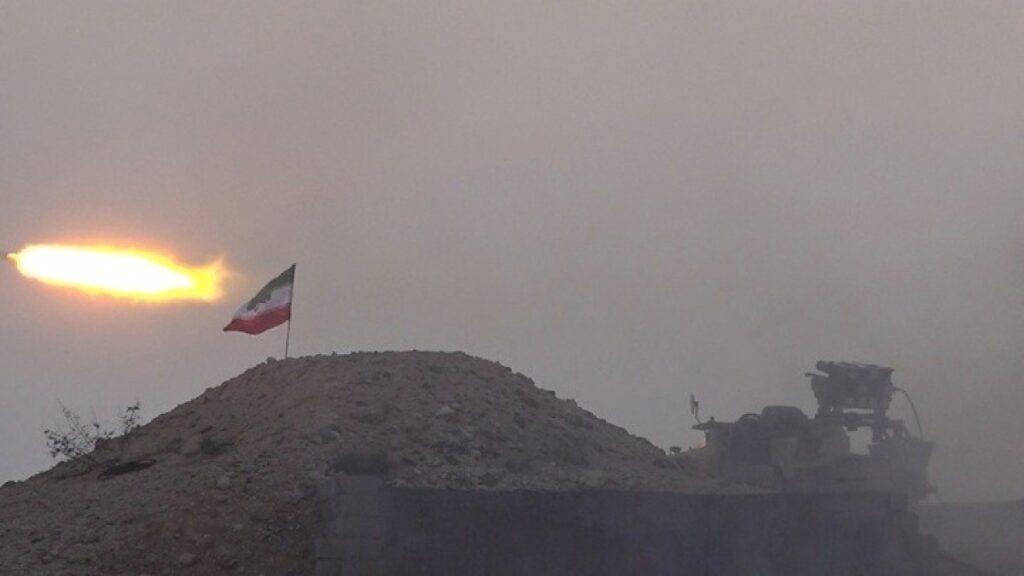 «Νέο κύμα πυραύλων» εκτόξευσε το Ιράν εναντίον του Ισραήλ – Τραυματίες στο Τελ Αβίβ