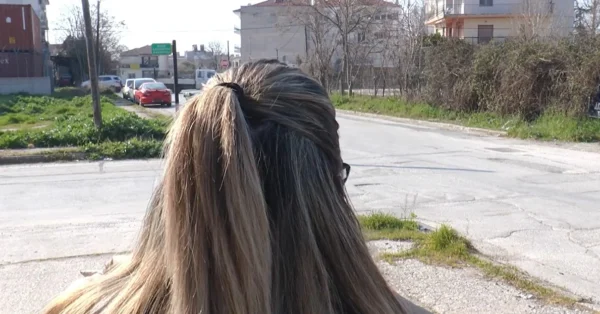 Σέρρες: Πληρώνει κανονικά λογαριασμούς αλλά δεν έχει τηλέφωνο και ίντερνετ - video