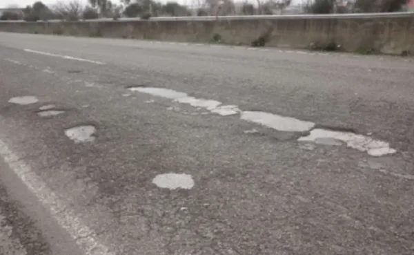 ΟΕΒΕΣΣ: Αγανάκτηση και διαμαρτυρία για την επικίνδυνη κατάσταση του οδικού άξονα Σερρών – Θεσσαλονίκης