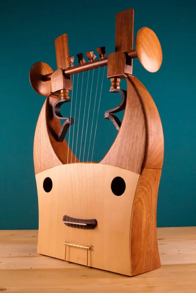 Αναβιώνοντας την αρχαία ελληνική κιθάρα για το God of War - Πώς ένα όργανο 2.000 ετών βρήκε τον δρόμο του σε ένα video game