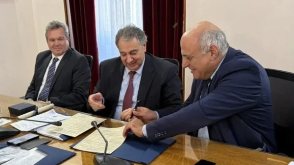 ΕΒΕΠ: Δημιουργία Cluster για Logistics με το Πανεπιστήμιο Πειραιά και υπογραφή συμφωνίας με το Ελληνο-Ινδικό Επιμελητήριο