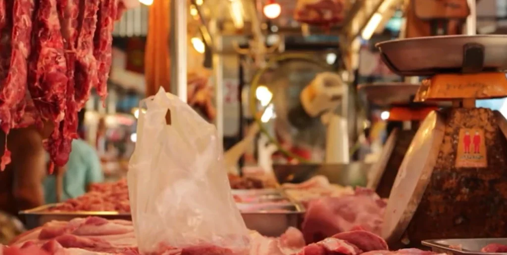 Καθυστερούν οι κτηνιατρικοί έλεγχοι – “Στενεύει” η αγορά αμνοεριφίων, φόβοι για ανατιμήσεις ενόψει Πάσχα – video