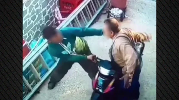 «Μου τρύπησε την παλάμη με κατσαβίδι»: Σοκάρει η κατάθεση του 17χρονου που σκότωσε τον πατέρα του στη Λέρο