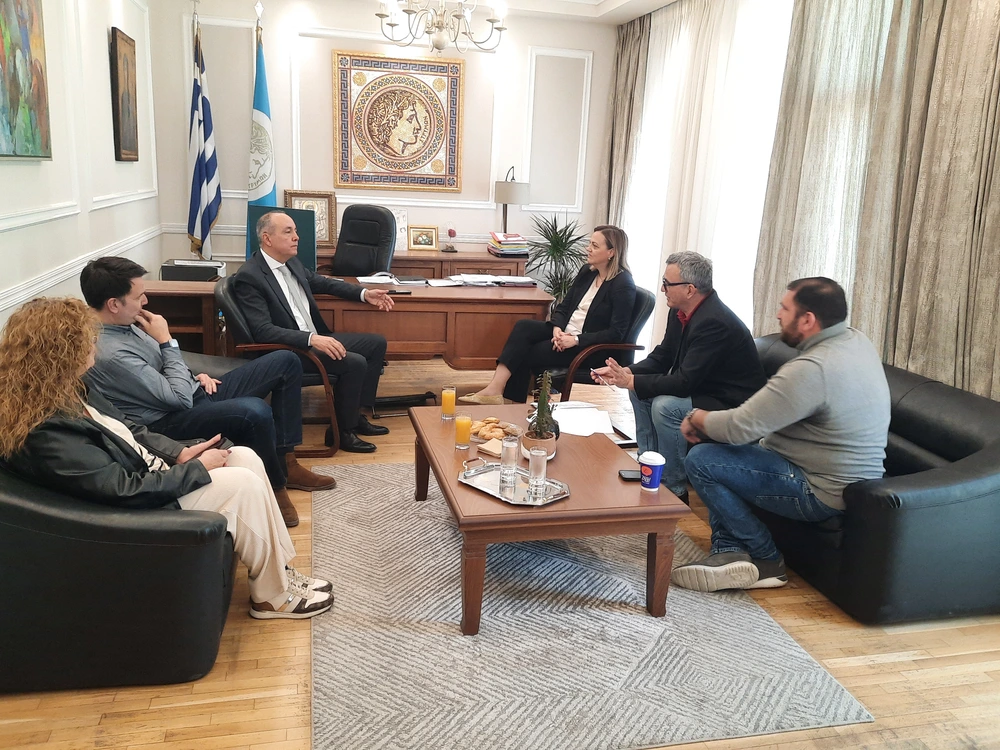 Τη Δήμαρχο Σερρών επισκέφθηκε ο υποψήφιος Περιφερειάρχης Κεντρικής Μακεδονίας Θεόδωρος Καράογλου