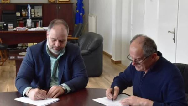 Υπογραφή σύμβασης για την ανάδειξη και βελτίωση των μονοπατιών του Δήμου Νάουσας