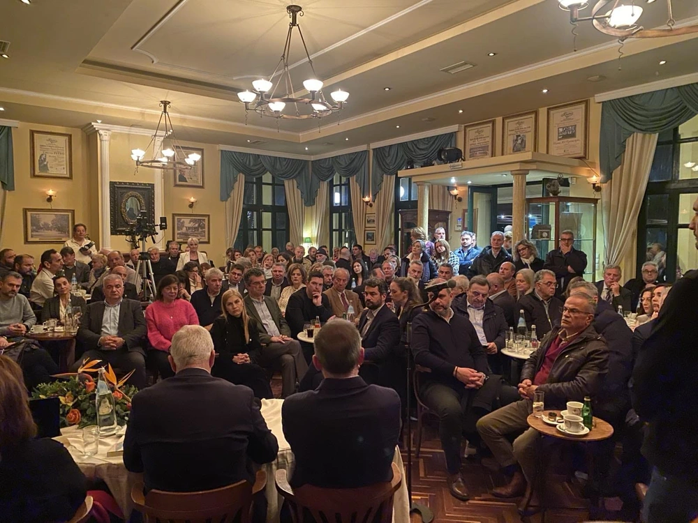 Ντόρα Μπακογιάννη: Η Ελλάδα δεν μετέχει στον πόλεμο, προστατεύει την κυριαρχία της