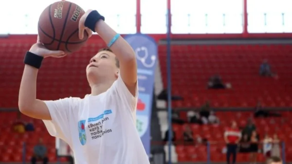 Μπασκετική γιορτή για παιδιά στην Πετρούπολη