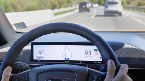 Νεαρός άνδρας οδηγούσε τα ξημερώματα με 179χλμ/ώρα και συνελήφθη