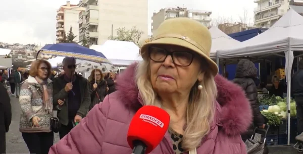 Στη λαϊκή αγορά των Σερρών ενόψει της 25ης Μαρτίου - video