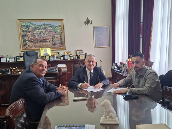 Σέρρες: Υπογράφηκε σύμβαση για εργασίες συντήρησης στο οδικό δίκτυο της Περιφερειακής Ενότητας Σερρών