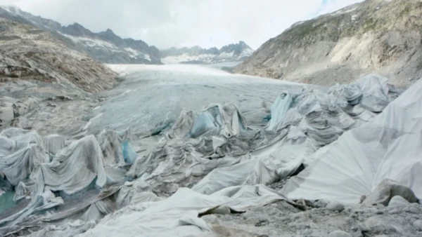 «H ομορφιά της φύσης μπορεί να μας οδηγήσει σε δράση κατά της κλιματικής αλλαγής» τονίζουν οι δημιουργοί του «La Pietà»