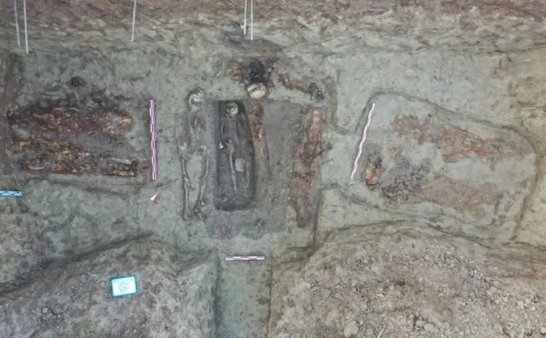 Ανακαλύφθηκαν 34 ρωμαϊκοί τάφοι και κατακόμβες – Η ελληνική επιγραφή στην πόλη που πέθανε ο Οβίδιος