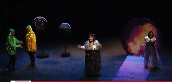 “Η Τελίτσα και το Σύμπαν”: Μια θεατρική παιδική παράσταση με βαθιά μηνύματα - video