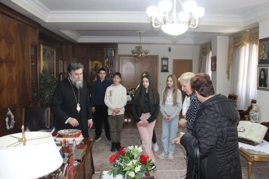 Επίσκεψη μαθητών Γυμνασίων στον Μητροπολίτη Σερρών