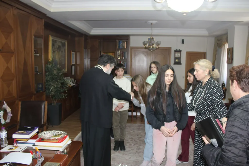 Επίσκεψη μαθητών Γυμνασίων στον Μητροπολίτη Σερρών