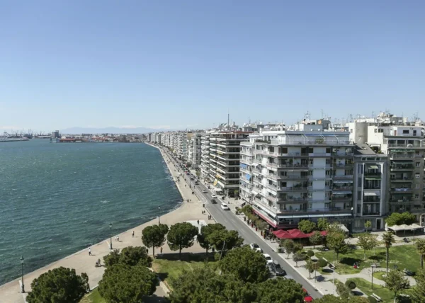 Θεσσαλονίκη: Ποια περιοχή είναι πρώτη στη ζήτηση ακινήτων – Πού αγοράζονται οικόπεδα